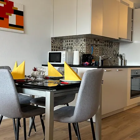 2 Steps From And Montreux Center Appartement