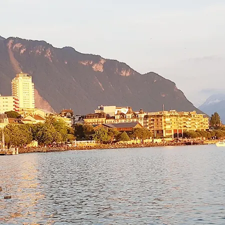 2 Steps From And Montreux Center Appartement