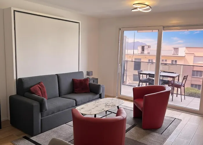 Deux Pas Du & Centre De Montreux Apartment